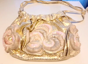 Bolso de Mano Vintage Años 80 Renacimiento Flores Blancas Iridiscentes Usado en Excelente Condición - Imagen 1 de 12