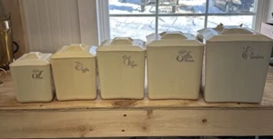 Vintage 1960s Nesting Kitchen Canisters Set Of 5 Beige With Star On Top READ DES - Picture 1 of 23