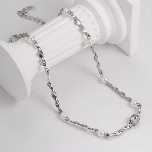 Markante Perlenkette mit Zirkon für einzigartige Accessoire-Kollektionen - Picture 1 of 11