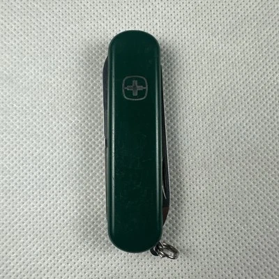 Navaja suiza Eddie Bauer Wenger Delemont Esquire verde retirada Foto 1 de 4