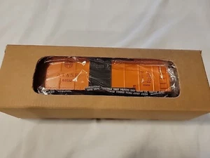 Lionel #3464 AT&SF Operating Boxcar - Picture 1 of 8