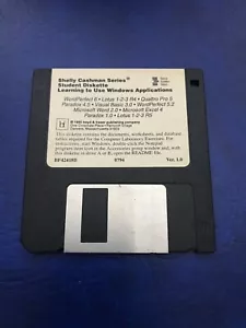 Vintage 1995 Learning To Use Windows Applications Software on 3.5" Floppy Disk - Picture 1 of 2