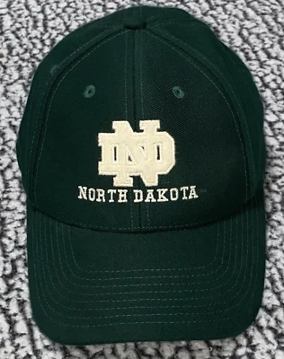 Gorra de béisbol North Dakota UND Sioux NCAA sombrero verde legado atletismo Foto 1 de 4