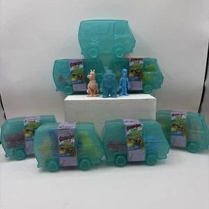 Minifigure Scooby-Doo Tiny Mights con Mystery Machine Van Culturefly - Foto 1 di 3