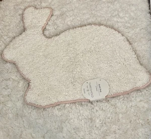 Threshold 20"x24" Bunny Shaped Non Slip Bath Rug White Pink NWT - Picture 1 of 3