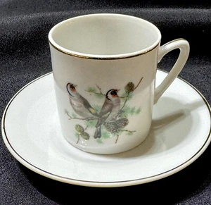 Vintage Lefton Bird Lovers Demitasse Tea Cup Gold Rims 7837 - Picture 1 of 5