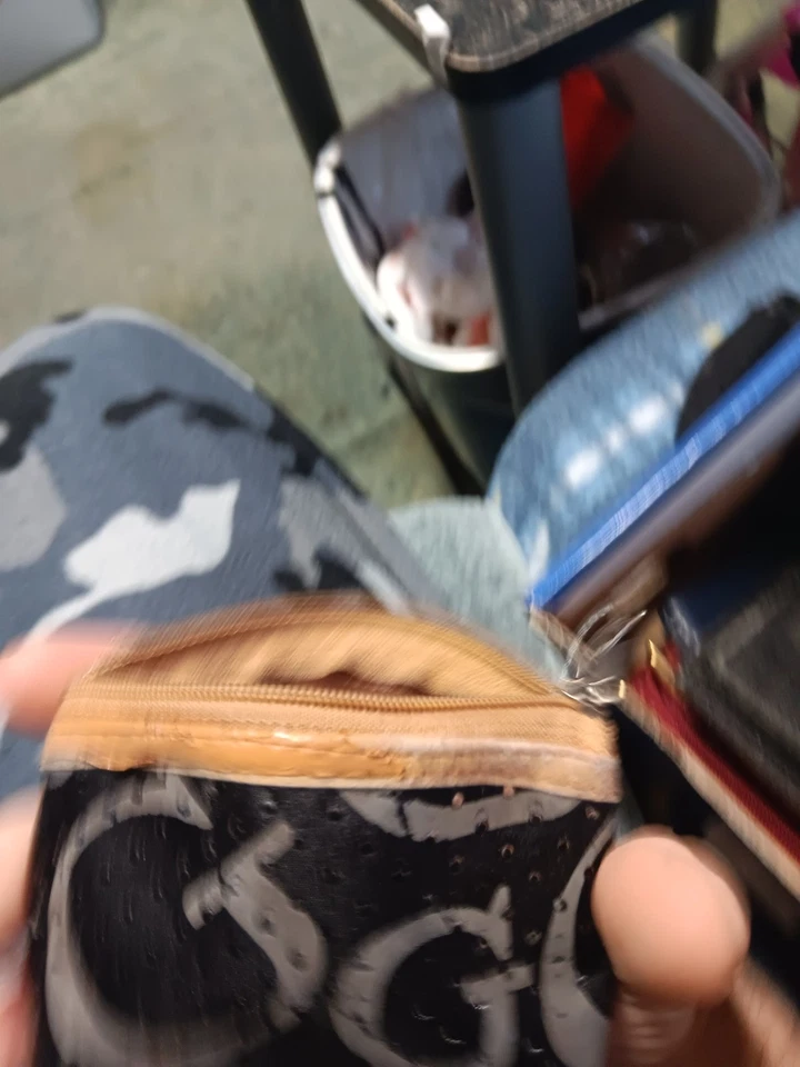 Женская монета сумочки немного б/у в хорошем состоянии сделать отличный подарок - Изображение 1 из 4