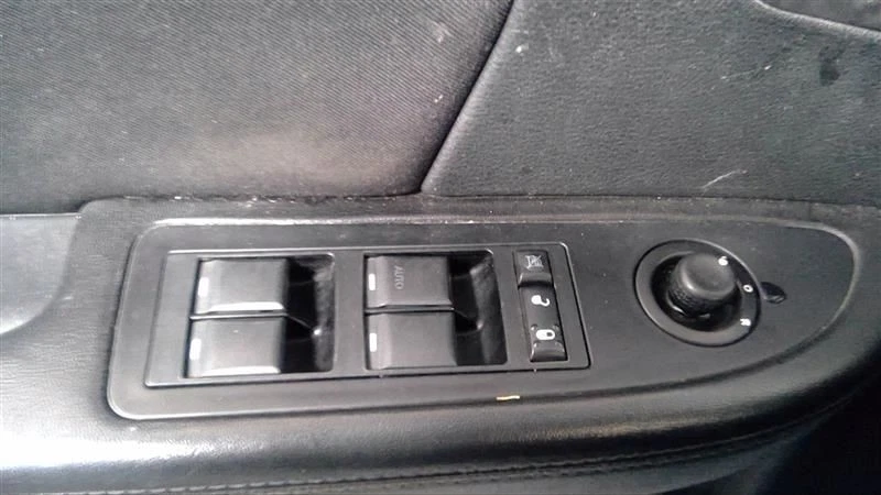 Interruptor de puerta delantera del conductor estilo clásico para conductor 11-17 COMPASS 91334 Foto 1 de 1