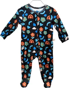 Cozy Pixies hell Blumen Herzen Regenbogen schwarz Fuß Overall Strampler, 6-9 Monate - Bild 1 von 4