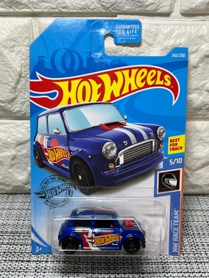 Morris Mini 242/250 Hot Wheels HW Race Team 5/10 mejor para pista azul Foto 1 de 4