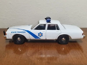 Custom 1/64th scale Arkansas State Police 1980s Chevrolet Caprice - Picture 1 of 8