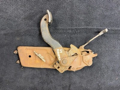 Conjunto de pedal de freno de emergencia GM Pontiac Firebird 1969 Foto 1 de 4