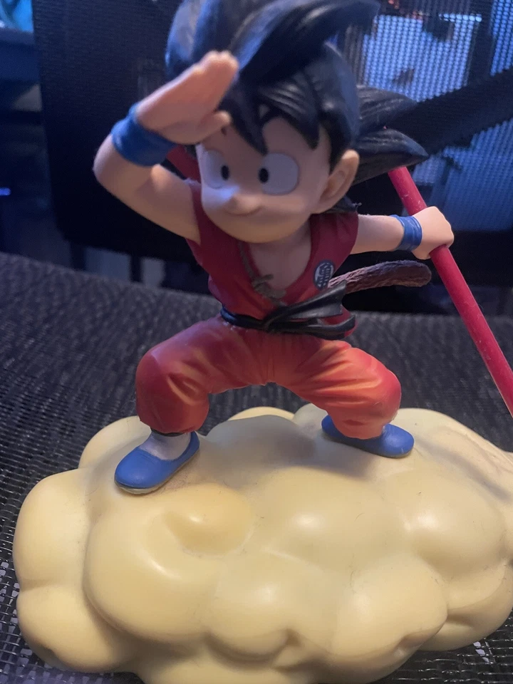 DragonBall Z Son Goku en Volador Nimbo Nube Estatua Craneking Banpresto Foto 1 de 4