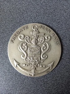 Medaille Insigne Frégate Jean Bart Marine Diamètre 7,3 CM LIRE DESCRIPTION - Imagen 1 de 6
