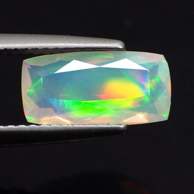 Esmeralda significativa de 1,68 quilates (12 x 6 mm) multicolor llamativa discoteca ópalo facetado Foto 1 de 4