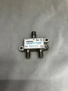 Divisor digital bidireccional de banda ancha Verizon Amphenol MoCA 2.0 54-1675 MHz ABS302H - Imagen 1 de 3