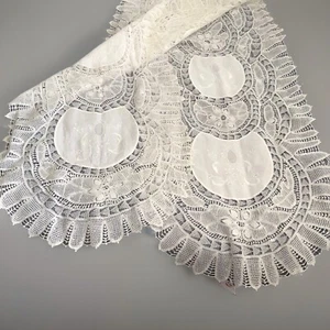 Vintage Table Runner Linen Cotton Lace Embroidery 90”x 20” Brazil? Pristine - Picture 1 of 7