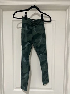 Old Navy Leggings Camoflouge Girls Size 8 Active Wear - Picture 1 of 3