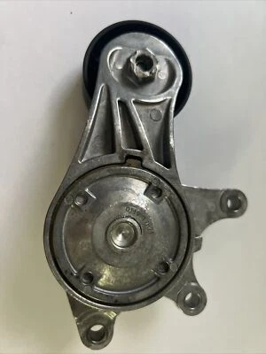 A24-1602 2013-2015 BMW X1 E84 2,0 L CORREA DEL MOTOR SERPANTINA POLEA TENSORA OEM Foto 1 de 4