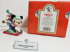 Figura de esquí de Mickey Enesco Disney Mickey & Co "Skiing Is Believing" #195618 - Imagen 1 de 7