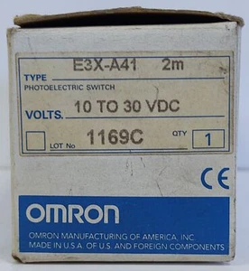 Omron E3X-A41-2M Photoelectric Sensor - Picture 1 of 5