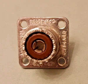 AMPHENOL #SO 239 Connector UHF Female RF Coax Connector 4 Hole Flange Chassis - Imagen 1 de 3