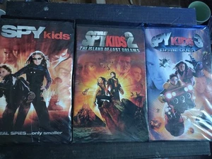 SPY KIDS Trilogy Lot VHS - 1, 2 & 3 - Spy Kids, Island Of Lost Dreams, Game Over - Picture 1 of 5