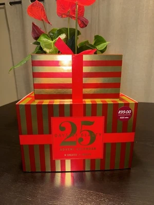 25 Days of Beauty Advent Calendar Created For Macys (In Hand) FREE SHIPPING✈️ - Image 1 of 4