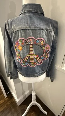 Nueva Chaqueta Jean Ivy Jane Para Mujer Grande Denim Envejecido Bordada Flor de la Paz Foto 1 de 4