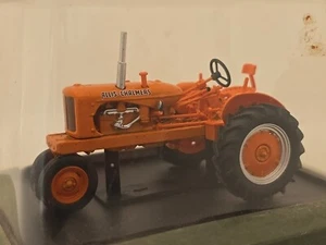 ALLIS CHALMERS WC 1945 HACHETTE UNIVERSAL HOBBIES 1/43 DIECAST TRACTOR CASED - Picture 1 of 2