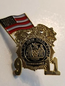 9/11/01 N.Y.P.D COMMISSIONER W/FLAG COMMEMORATIVE PIN - Picture 1 of 1