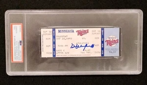 Dave Winfield Signed 3000th Hit Ticket 9/16/1993 Twins A's Autograph PSA/DNA - Picture 1 of 3