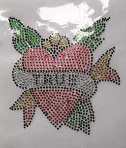 TRUE HEART RHINESTONE MEDIUM IRON-ON PATCH - Picture 1 of 1