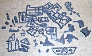 Warhammer 40k Adeptus Mechanicus Fahrzeug + Armiger Bits Lot - Bild 1 von 3