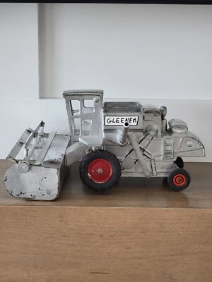 Vintage Allis-Chalmers GLEENER Combine ERTL Die Cast Silver - Image 1 of 4