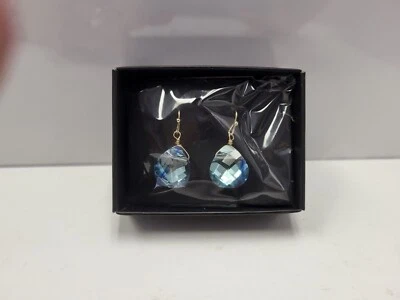 Pendientes Avon Lágrima Brillante Tono Dorado Piedra Azul 1" Cuelgan Nuevos en Caja Foto 1 de 3