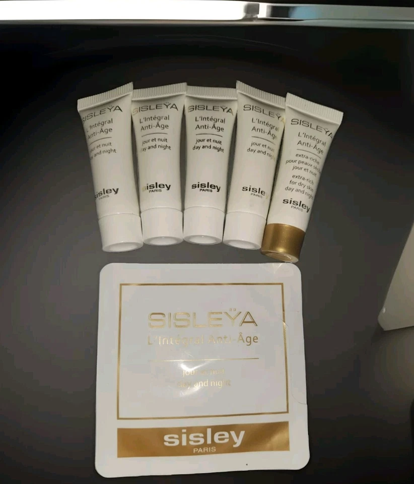 Sisley Sisleya L'Integral Anti-Age Day and Night Cream Deluxe Sample.13oz,4mlXs5 - Image 1 of 4