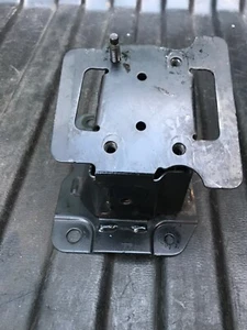 INFINITI FX30 FX35 FX50 QX70 2009-2012 REAR LEFT Bumper Reinforcement Bracket - Picture 1 of 5