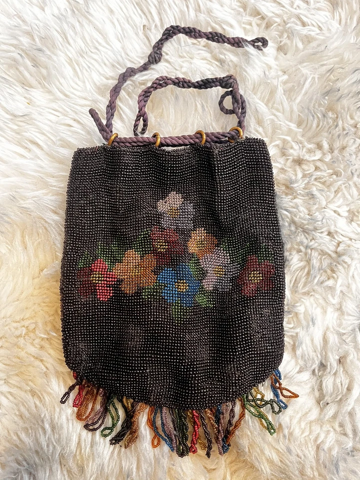ANTIGA BOLSA VITORIANA MICRO FRISADA CINCH SACK BOLSA FLORAL Borlas Multicoloridas - Imagem 1 de 4