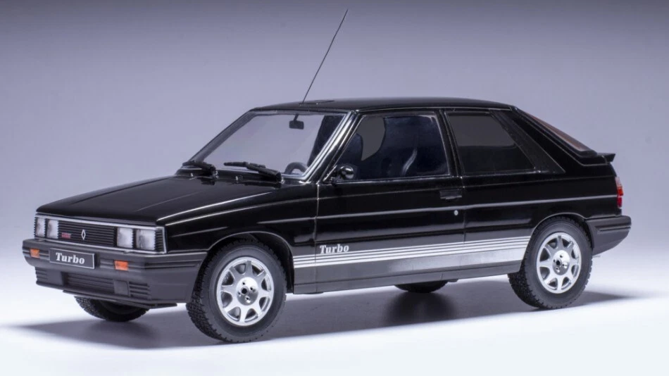 Ixo Model RENAULT 11 TURBO 1987 BLACK CUSTOM TUNING 1:18 - Immagine 1 di 1