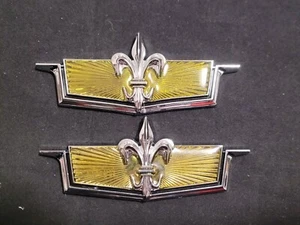 1970-1988 CHEVROLET CAPRICE CLASSIC BROUGHAM EMBLEM SET PAIR New - Picture 1 of 5