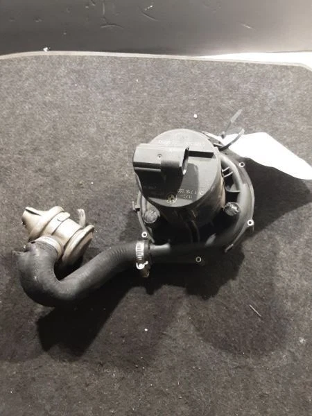 BMW 323I 2000 bomba de inyección de aire secundaria Foto 1 de 4