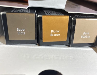 IT Superhero No-Tug Shadow Stick Celebra Dramatic Eyes 3 tamaño completo Foto 1 de 3