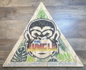 Conjunto de letrero de exhibición de madera Nike “The Jungle” Triangle Swoosh + prototipado - Imagen 1 de 22