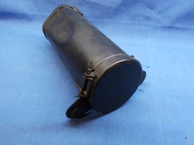 Yamaha 214-21170-00-33. Caja de herramientas OEM usada. Se adapta a Yamaha DT1/2/3 RT1/2/3. Foto 1 de 4