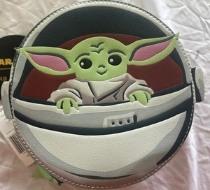 Vera Bradley Mandalorian Grogu Medallion Whimsy Round Cosmetic Makeup Bag Case - Picture 1 of 3