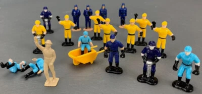19X 1:32 - 1:36 Scale Construction Play Figures PM0827 LZ - Image 1 of 4