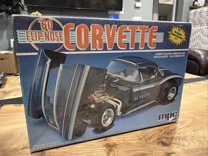 '60 Flip Nose Corvette MPC 1:25 Model Kit 1-3725 Open Box - Picture 1 of 14