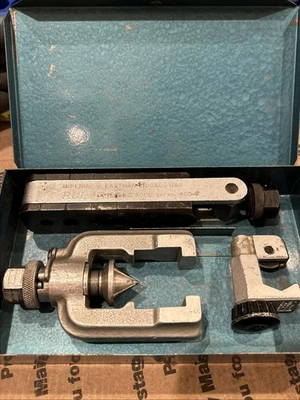 Kit de Trabajo Tubo Imperial Eastman Herramienta de Quemado 37º 400-F Estuche Troquelador EE. UU. Juego Foto 1 de 4