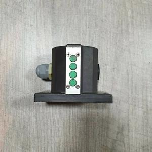 EUCHNER RGBF04X12-781L-M 085997 - Imagen 1 de 4